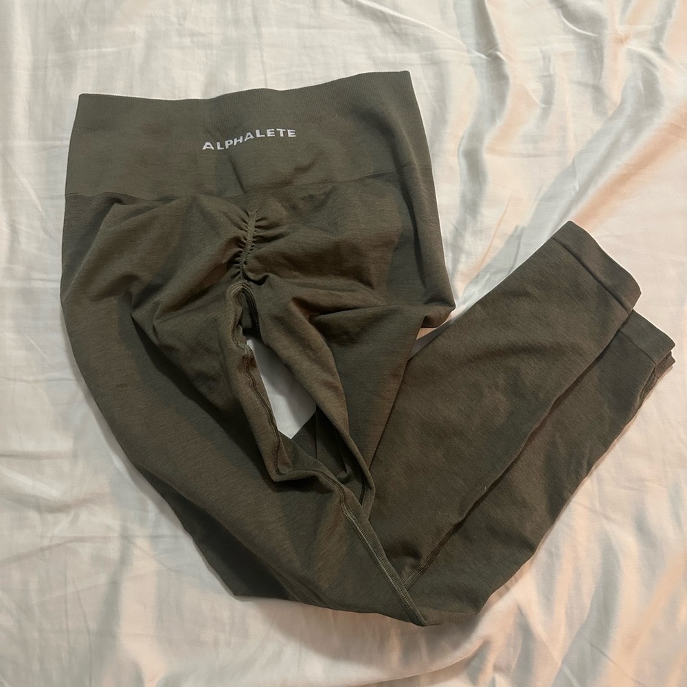 Alphalete High Waisted Amplify leggings